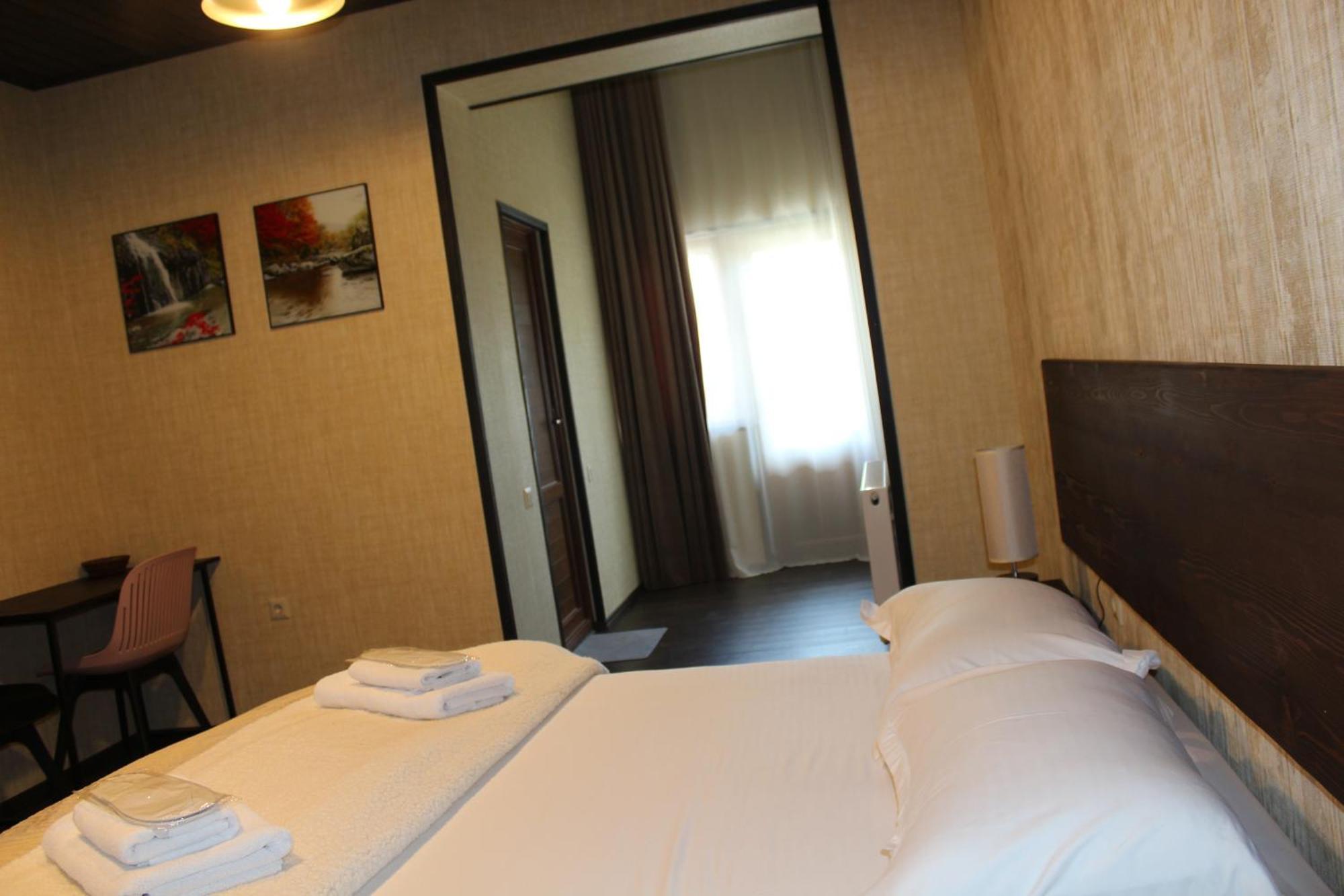Hotel Eden 梅斯蒂亚 外观 照片