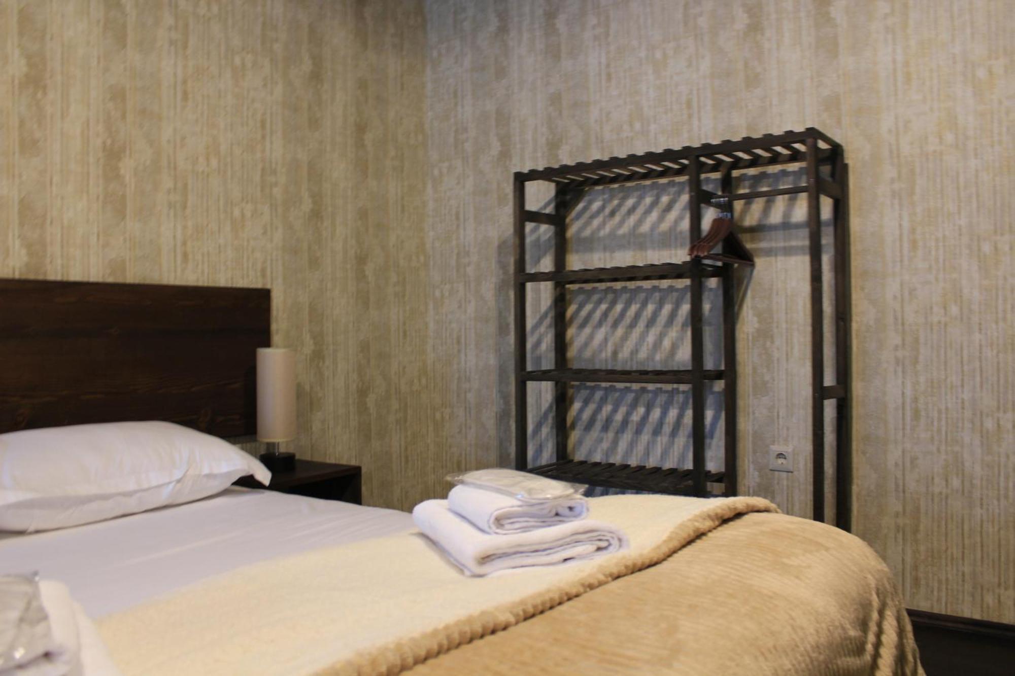 Hotel Eden 梅斯蒂亚 外观 照片